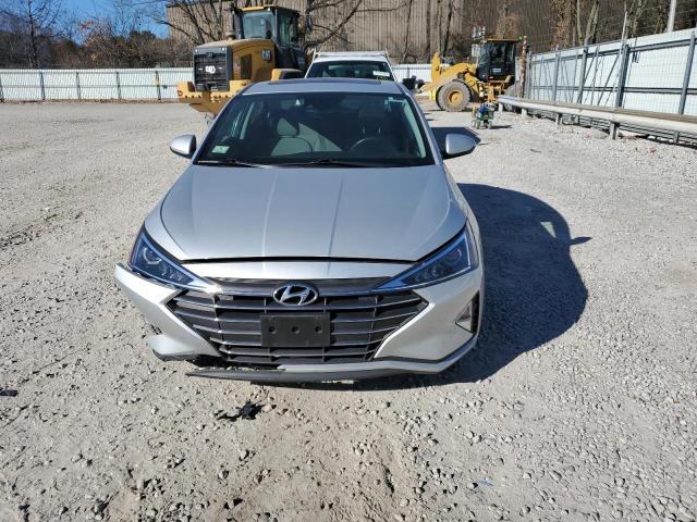 2019 HYUNDAI ELANTRA SE - 5NPD84LF4KH453772