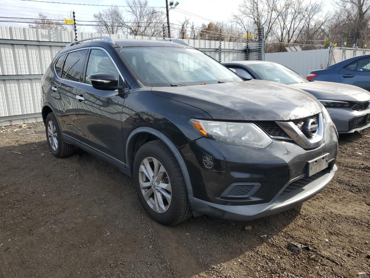 Lot #2985898195 2015 NISSAN ROGUE S