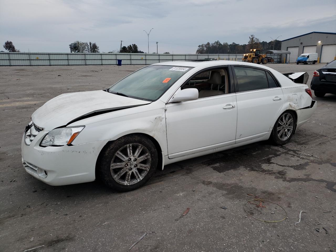  Salvage Toyota Avalon