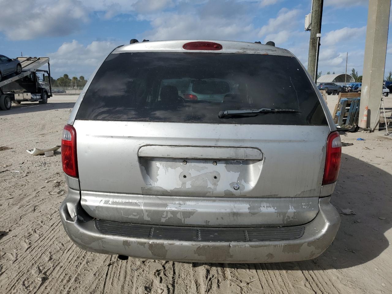 Lot #2978972634 2005 DODGE GRAND CARA