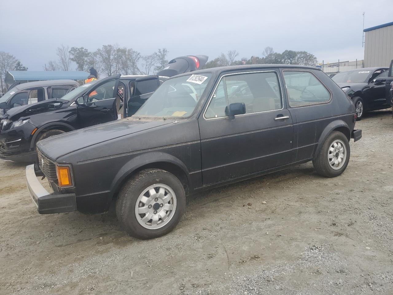 Lot #2989035577 1981 VOLKSWAGEN RABBIT L C