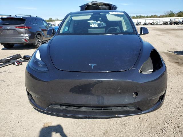 2024 TESLA MODEL Y - 7SAYGDEE5RF084392