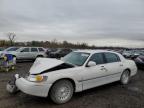 LINCOLN TOWN CAR E photo