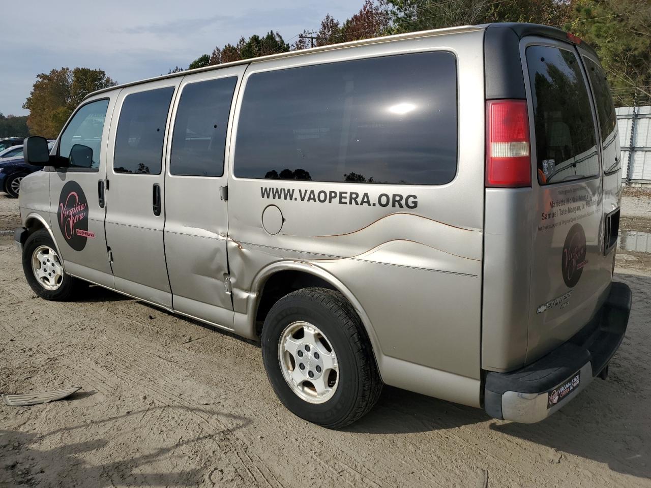 Lot #2990921306 2004 CHEVROLET EXPRESS G1