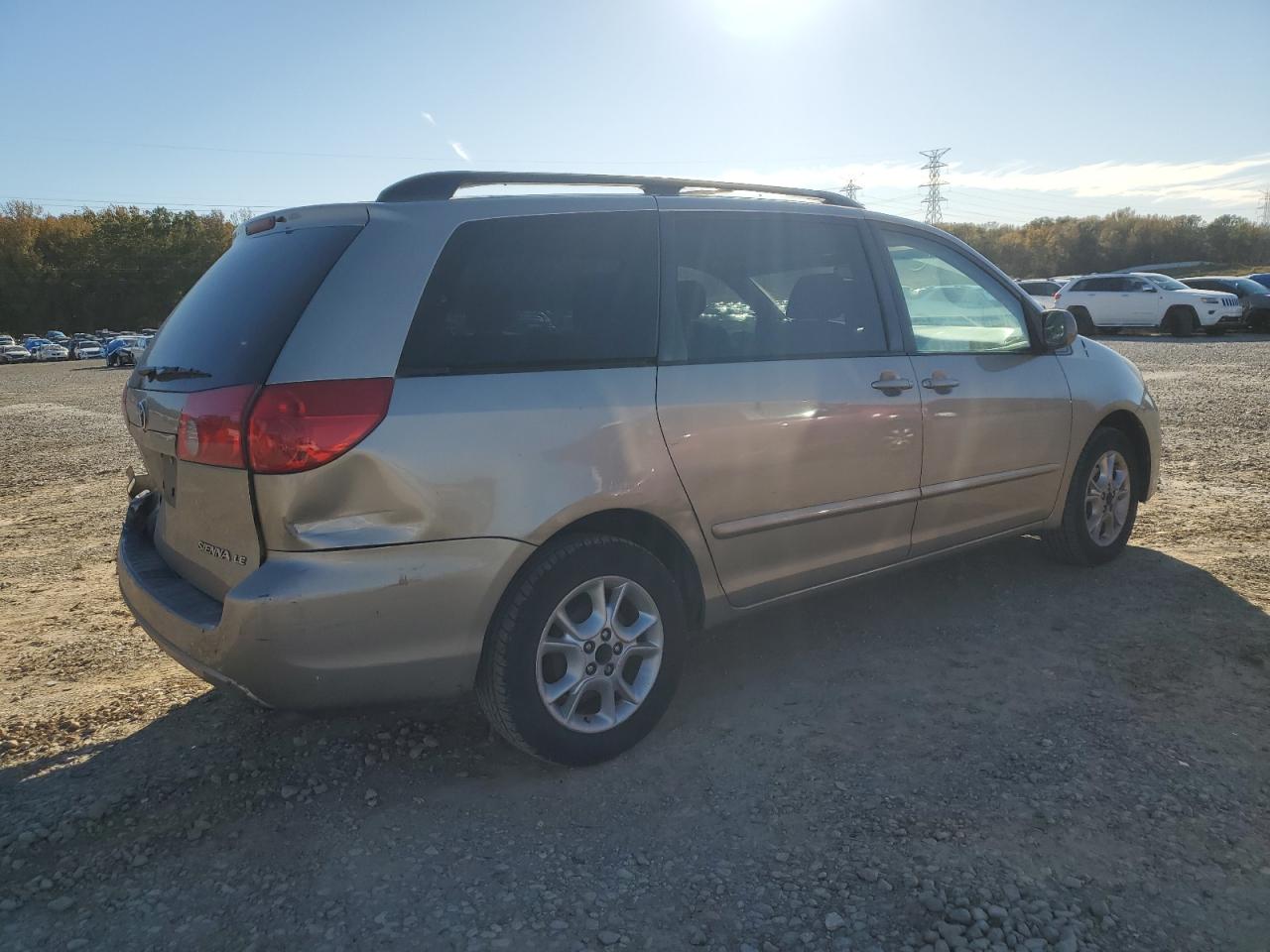 Lot #3009094355 2006 TOYOTA SIENNA CE