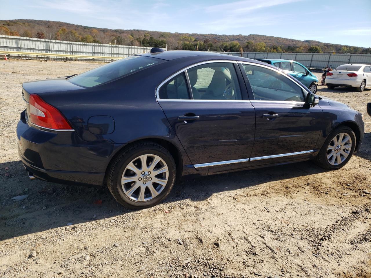 Lot #2986762338 2010 VOLVO S80 3.2