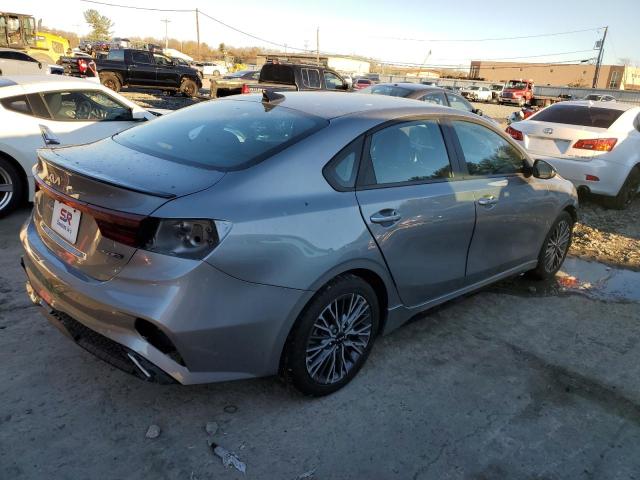 VIN 3KPF54AD6PE668231 2023 KIA FORTE no.3