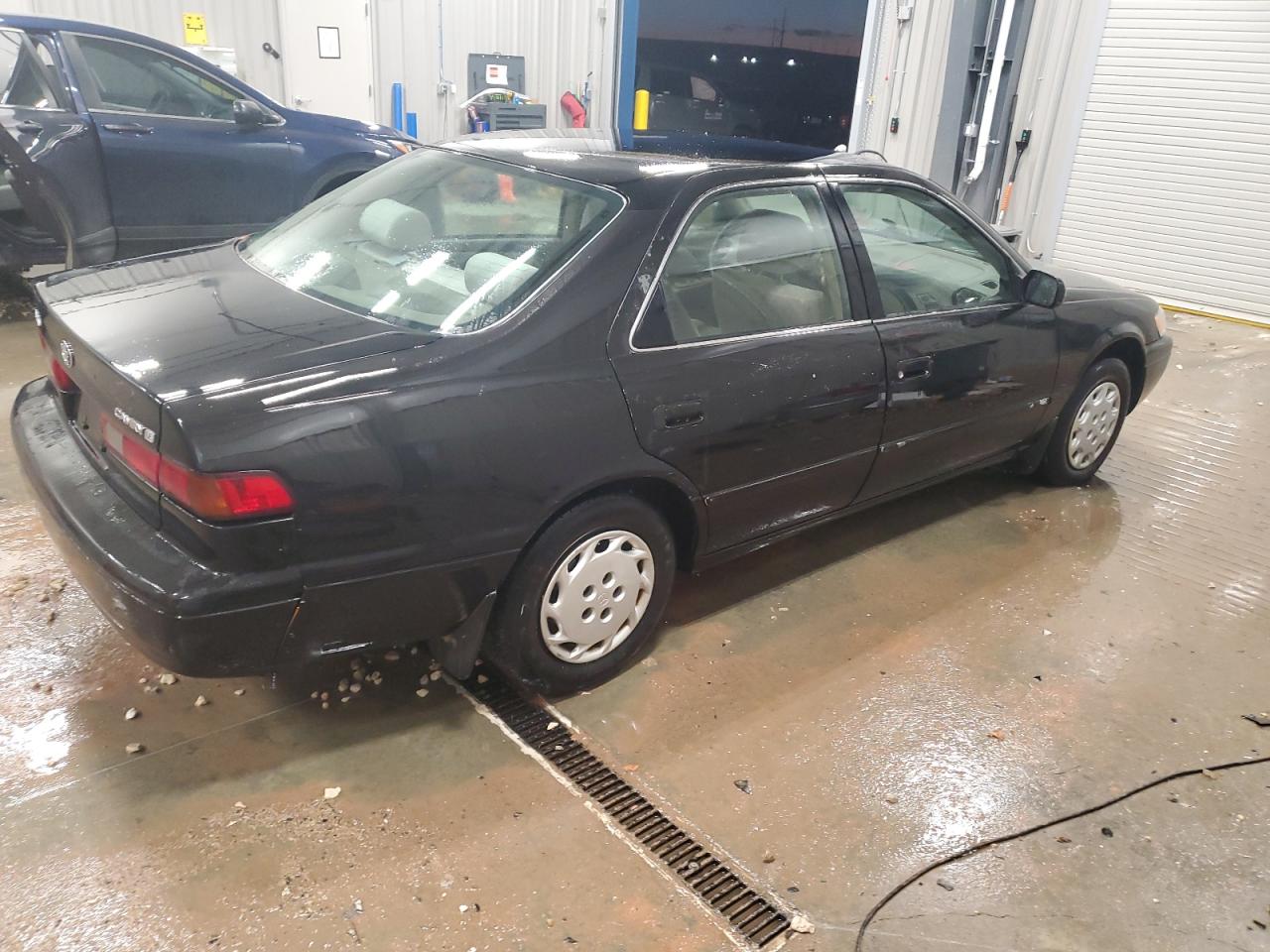 Lot #2987048773 1999 TOYOTA CAMRY LE