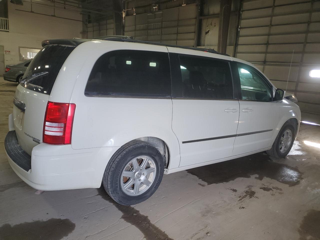 Lot #3006651454 2010 CHRYSLER TOWN & COU