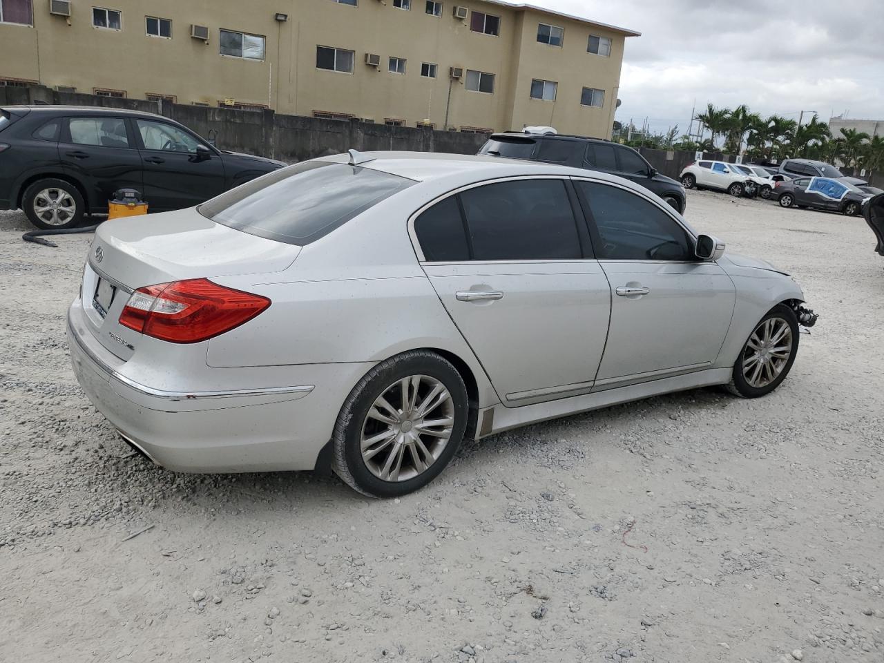 Lot #3029579079 2012 HYUNDAI GENESIS 4.