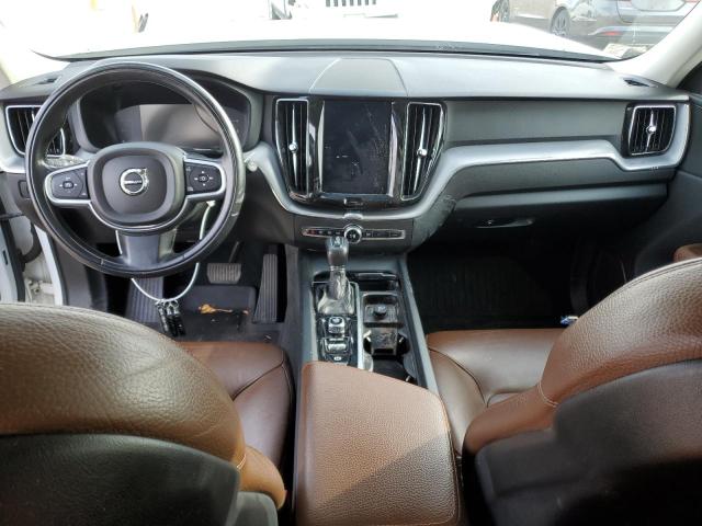 2018 VOLVO XC60 T5 LYV102RK3JB109951