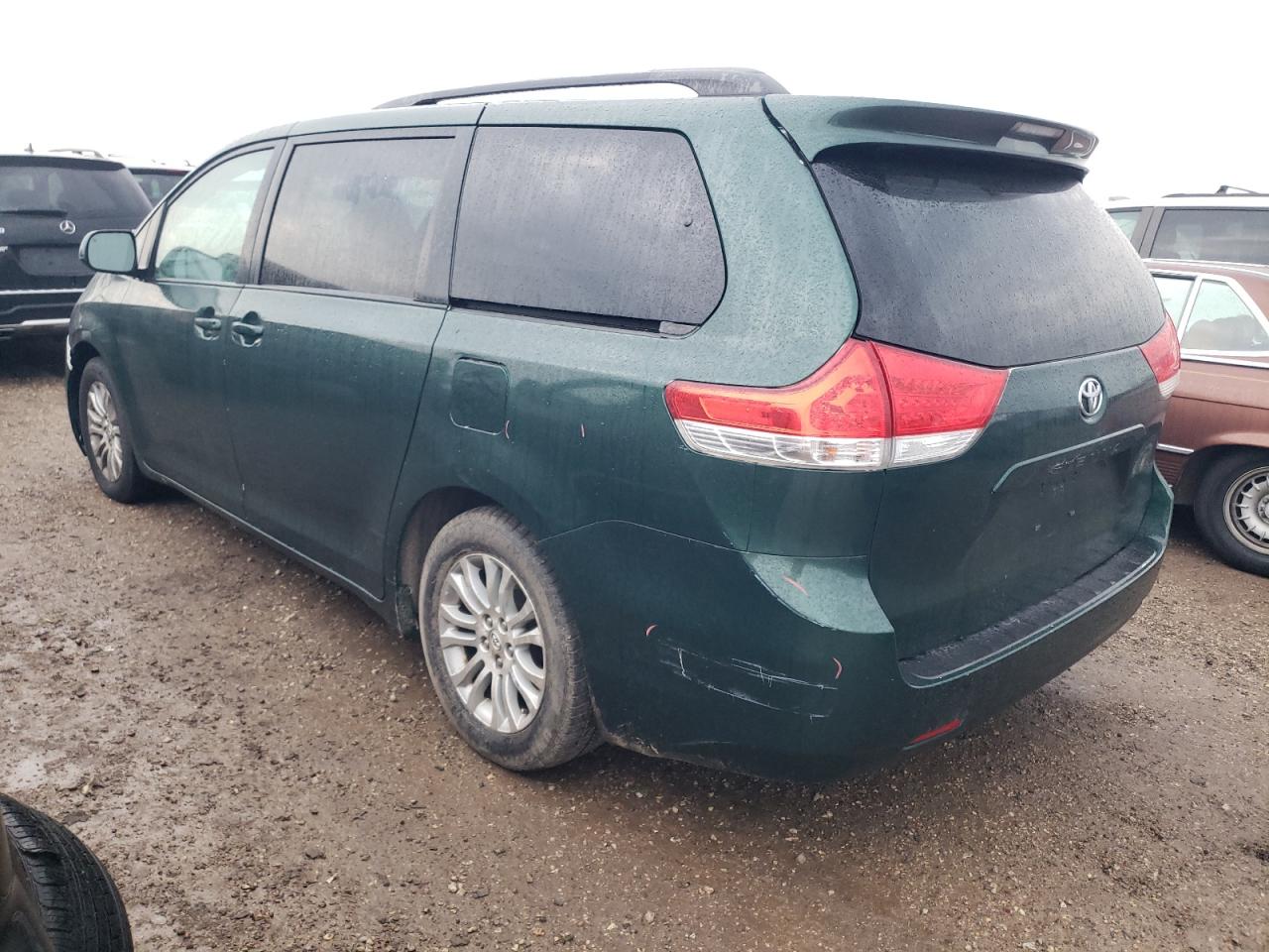 Lot #3009114356 2011 TOYOTA SIENNA XLE