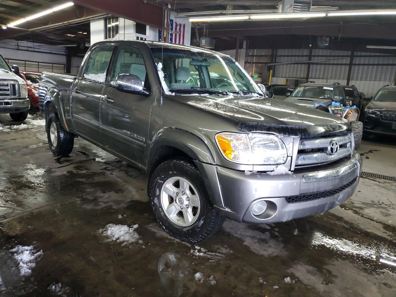 Lot #2970186327 2006 TOYOTA TUNDRA DOU