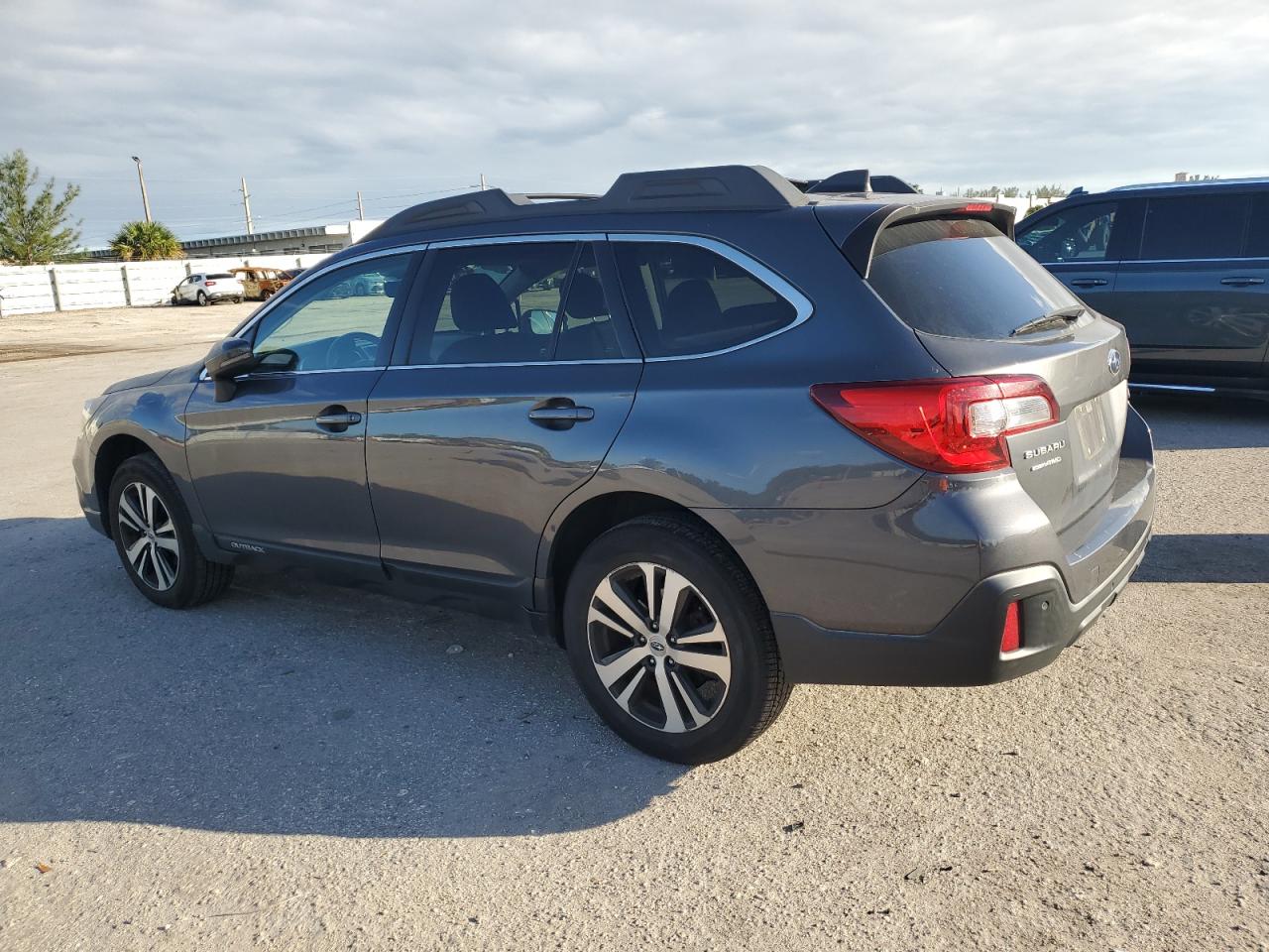 Lot #3044678205 2018 SUBARU OUTBACK 2.