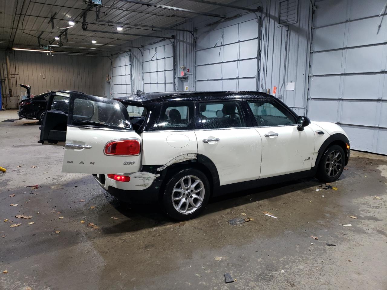 Lot #2972423517 2017 MINI COOPER CLU