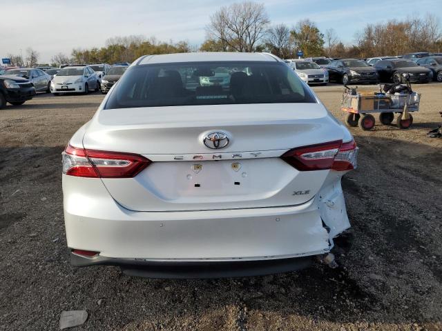 2018 TOYOTA CAMRY L - 4T1B11HK3JU097895