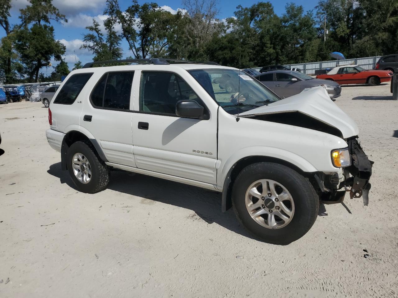 Lot #2993768147 2002 ISUZU RODEO S