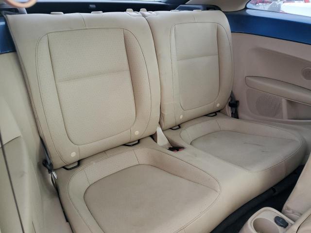 2018 VOLKSWAGEN BEETLE SE 3VWJD7ATXJM709038