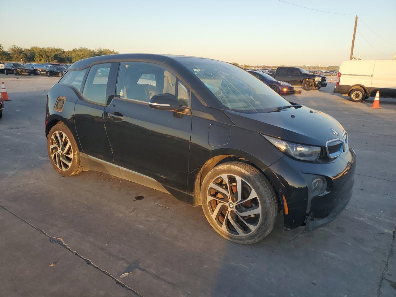 Lot #2961870212 2017 BMW I3 REX