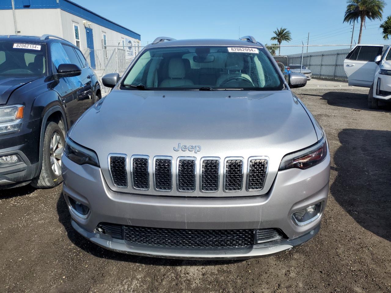 Lot #2994031952 2019 JEEP CHEROKEE L