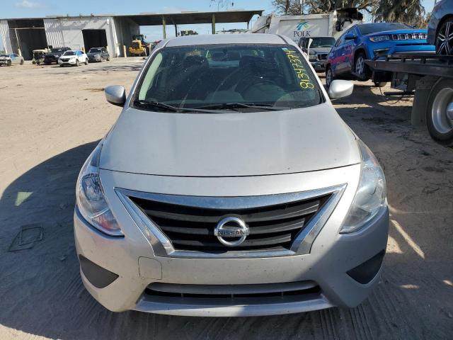 VIN 3N1CN7AP2JL883660 2018 NISSAN VERSA no.5