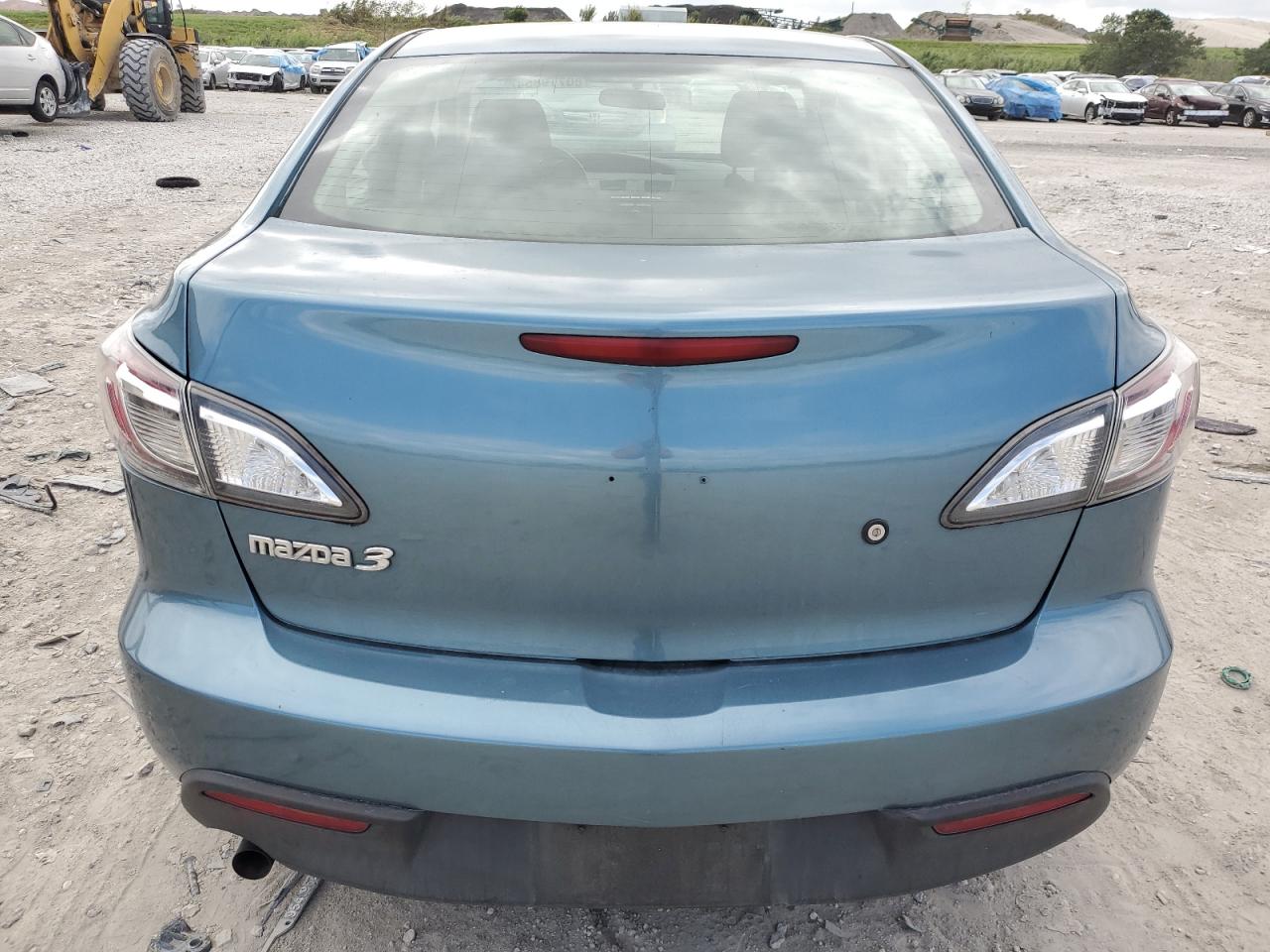 Lot #2994138348 2010 MAZDA 3 I