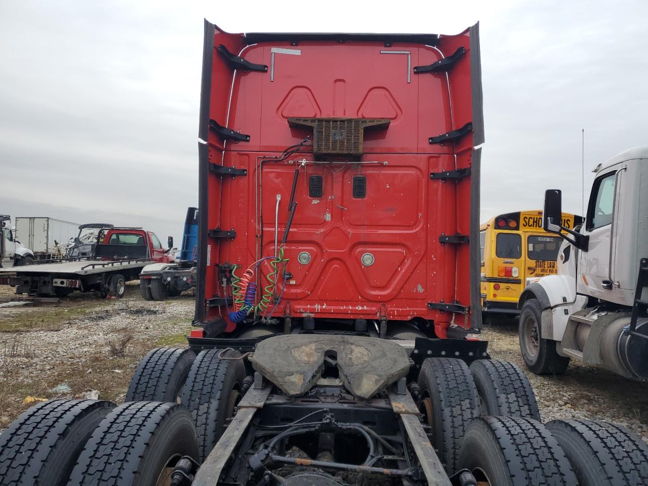 Lot #3016768138 2016 FREIGHTLINER CASCADIA 1