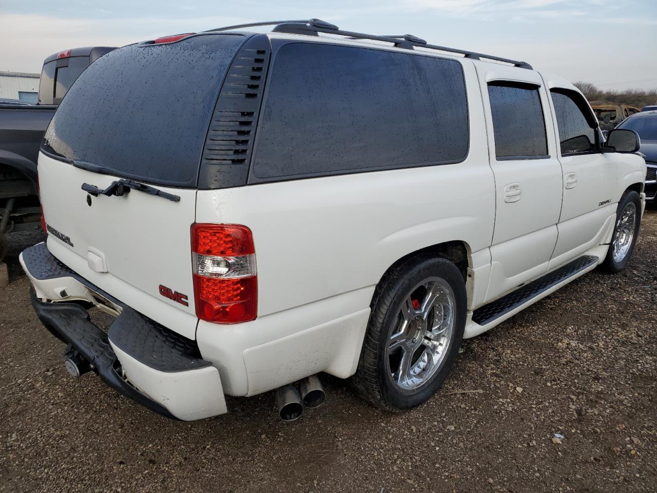 Lot #3051366649 2002 GMC DENALI XL