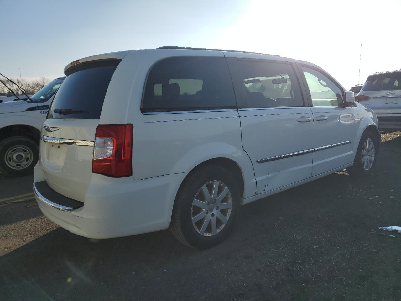 Lot #2991391920 2013 CHRYSLER TOWN & COU