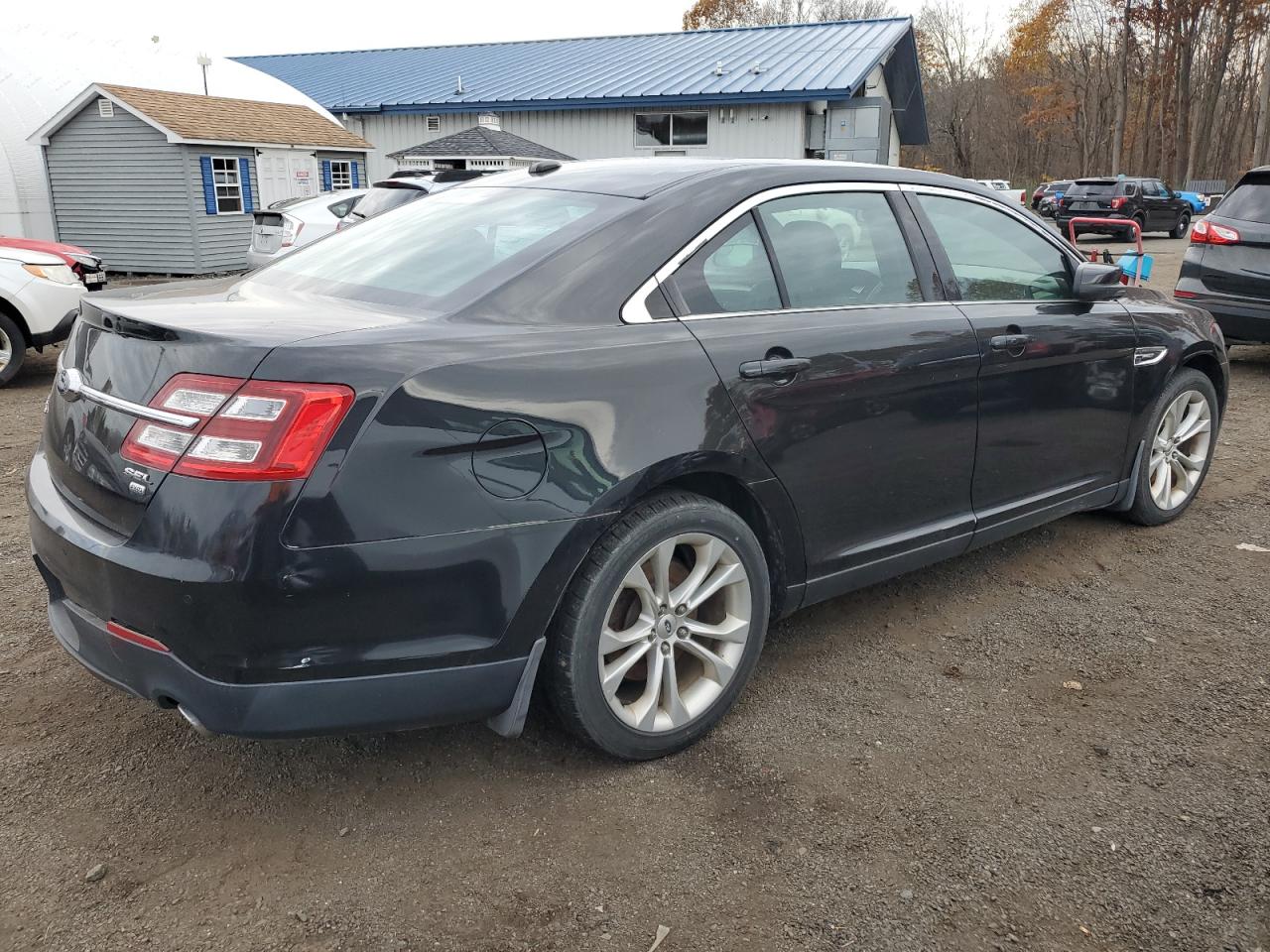 Lot #2945059208 2013 FORD TAURUS SEL