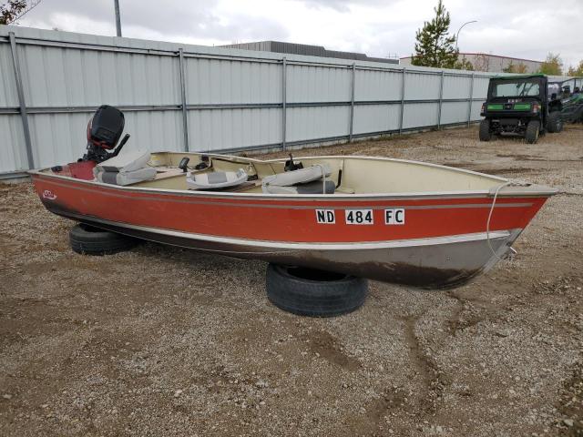 LUND BOAT 2002 red   LUNE4901M81K photo #1