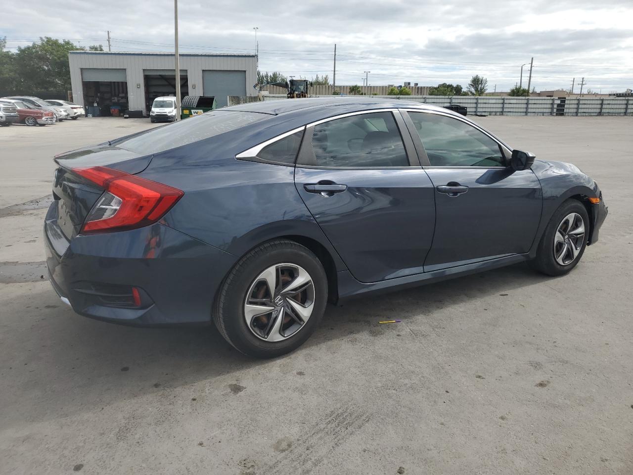 Lot #2995827489 2019 HONDA CIVIC LX