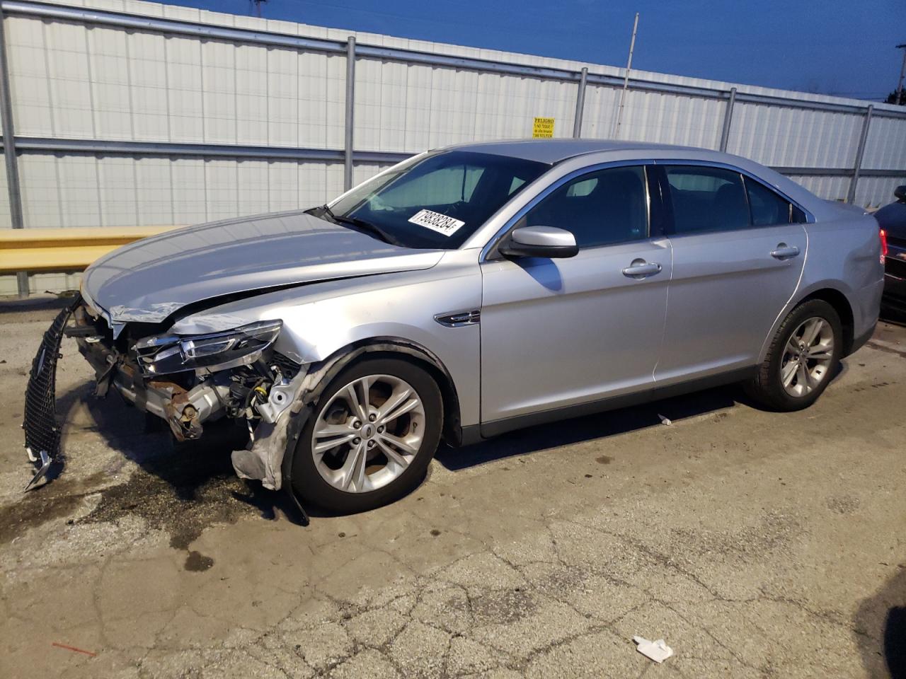  Salvage Ford Taurus