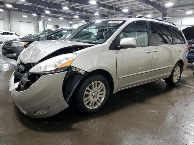 TOYOTA SIENNA XLE