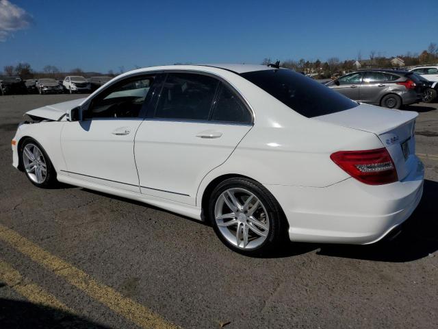 VIN WDDGF8AB1DR280983 2013 MERCEDES-BENZ C-CLASS no.2