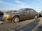 Lot #2957652148 1990 MERCEDES-BENZ 300 E 2.6