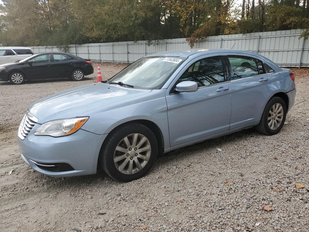  Salvage Chrysler 200