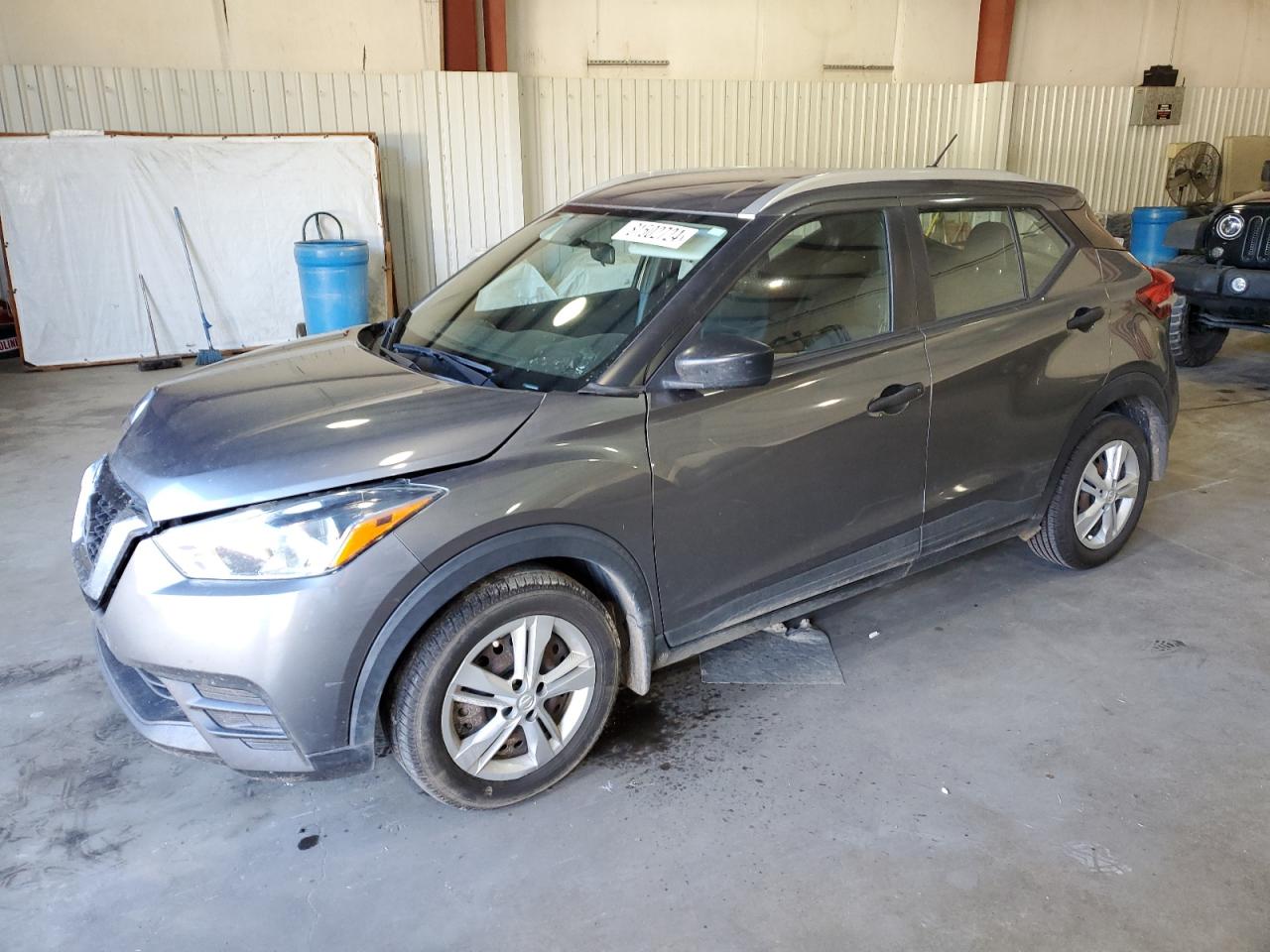 NISSAN KICKS S