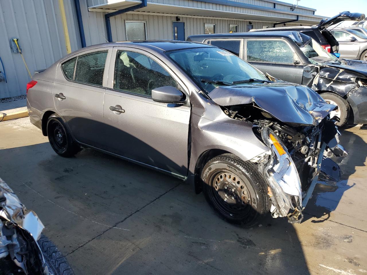 Lot #2989282640 2016 NISSAN VERSA S