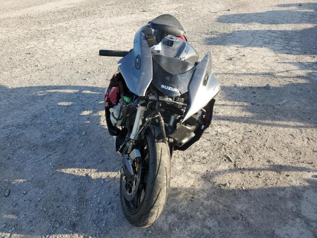 SUZUKI GSX1300 RR 2023 gray  gas JS1EJ11B5P7100745 photo #3