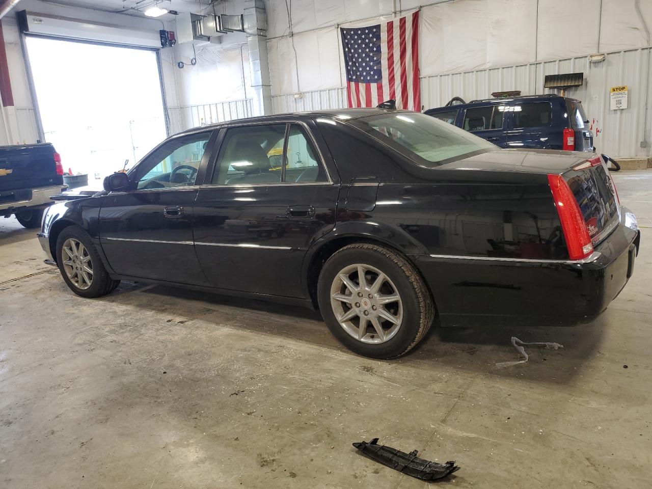 Lot #3044739992 2011 CADILLAC DTS LUXURY