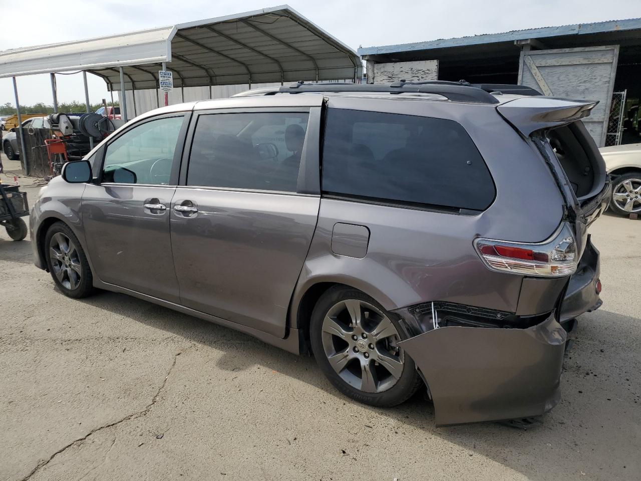 Lot #2971705024 2015 TOYOTA SIENNA SPO