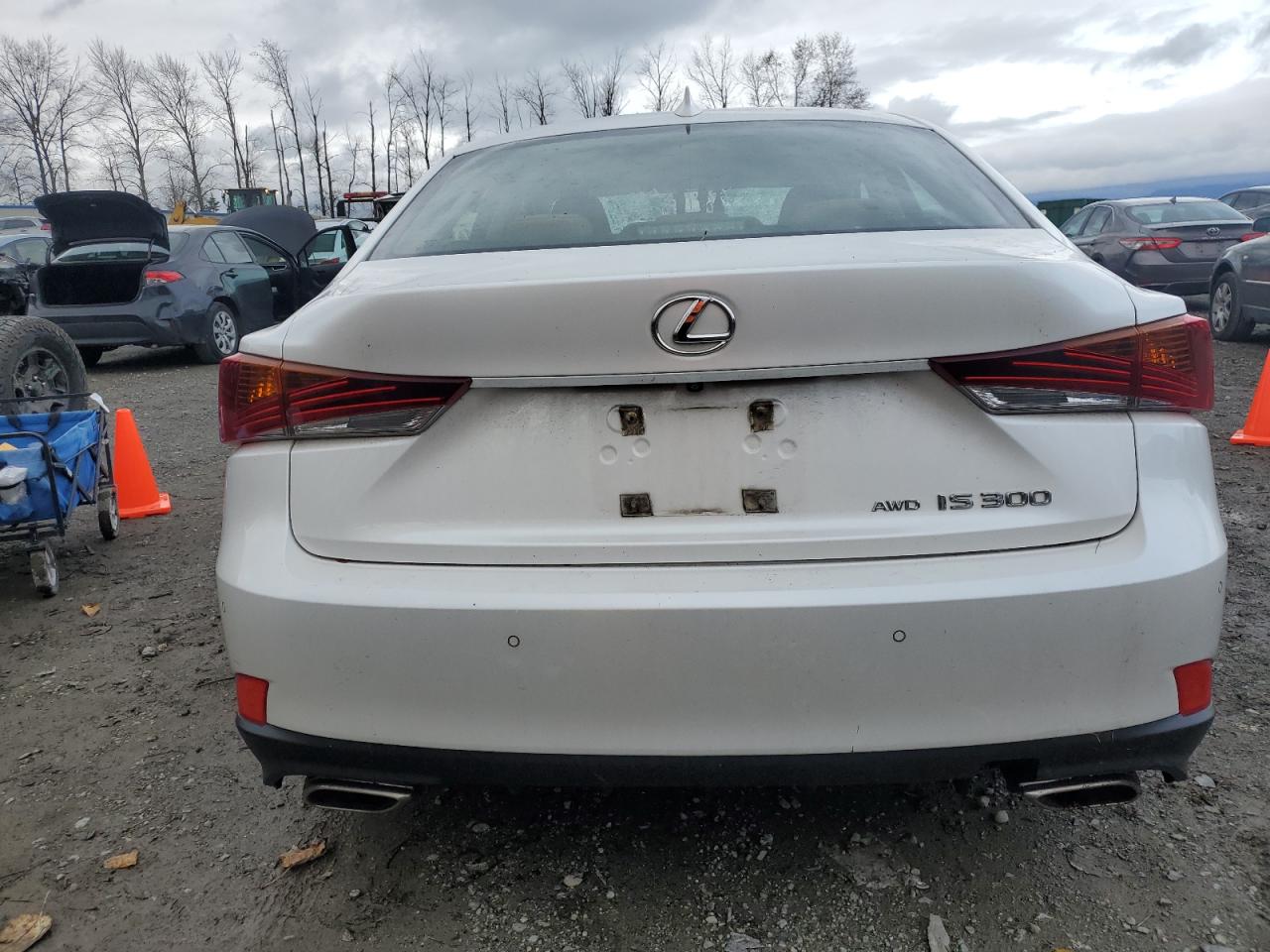 Lot #2988764668 2018 LEXUS IS 300