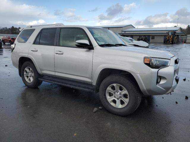 2018 TOYOTA 4RUNNER SR - JTEBU5JR4J5513792