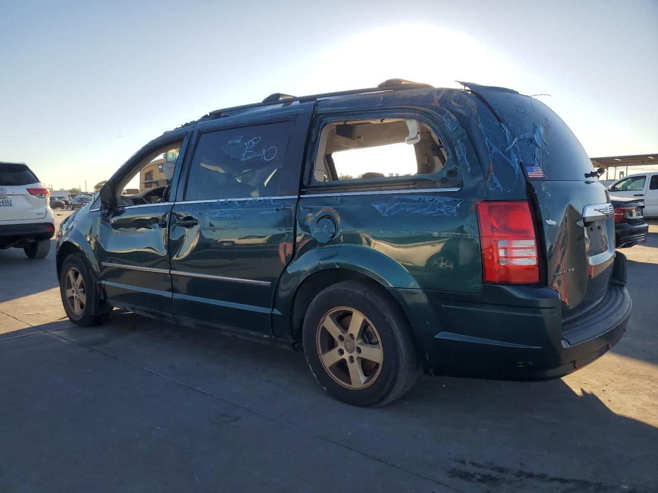 Lot #2996131387 2009 CHRYSLER TOWN & COU