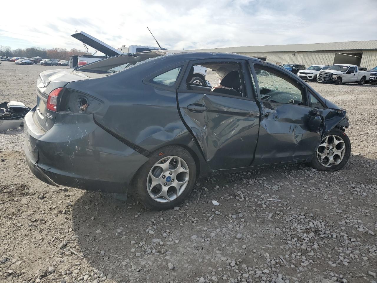 Lot #3028581916 2011 FORD FIESTA SEL