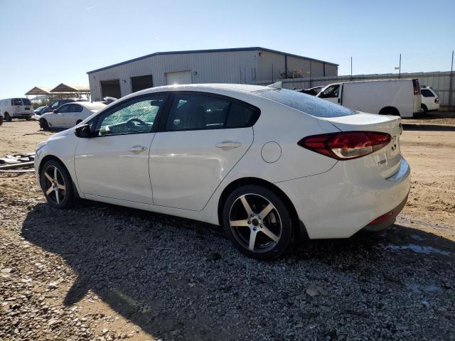 VIN 3KPFK4A70JE196179 2018 KIA FORTE no.2