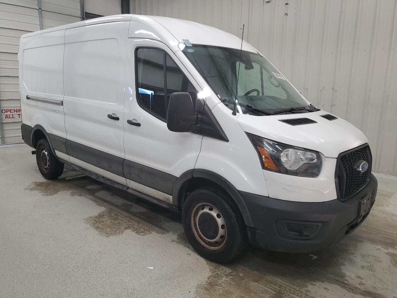 Lot #2996181398 2023 FORD TRANSIT T-