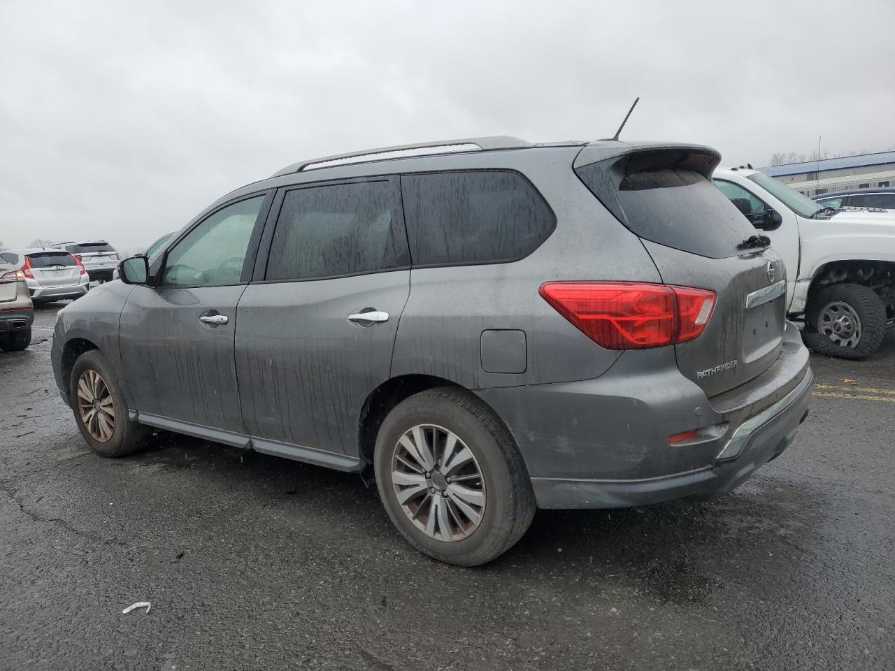 Lot #3008700104 2018 NISSAN PATHFINDER