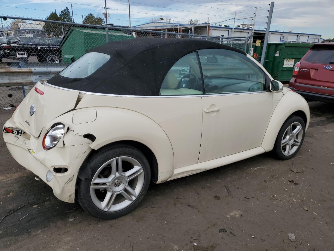 Lot #3024672585 2004 VOLKSWAGEN NEW BEETLE